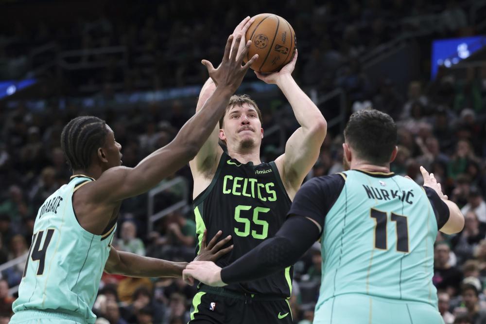 快船逆袭击败黄蜂,绿军接连战胜人 快船逆袭击败黄蜂,绿军接连战胜人