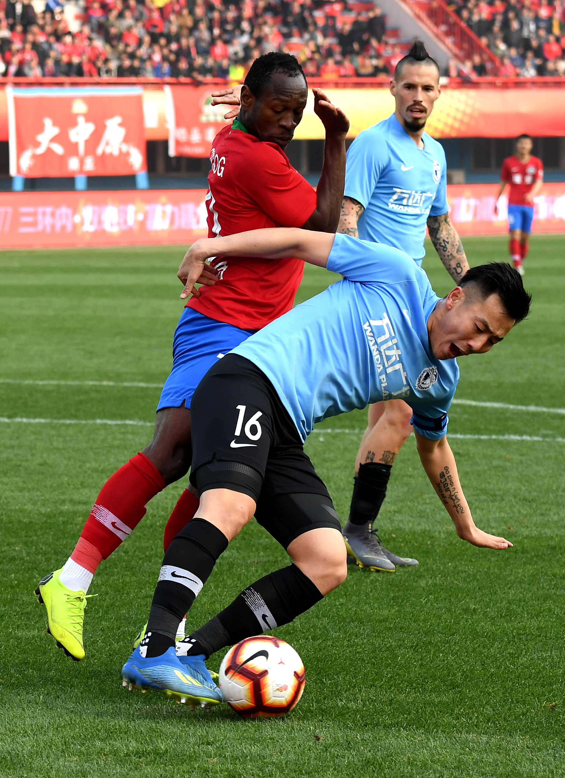 爱体育-大连一方不敌建业，连败势头难止