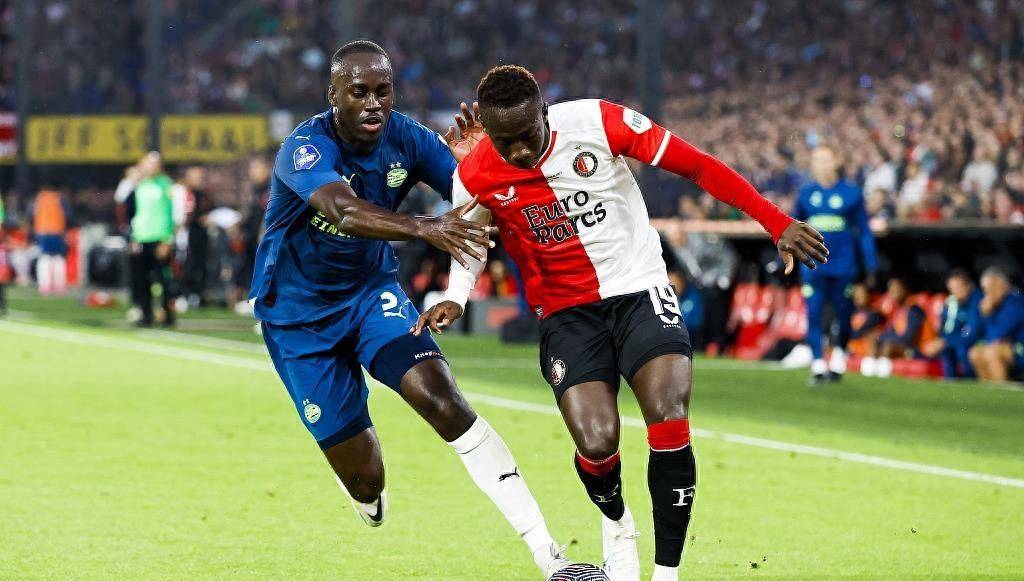 爱体育-马赛后防失误频现,连续两场陷入失球困境