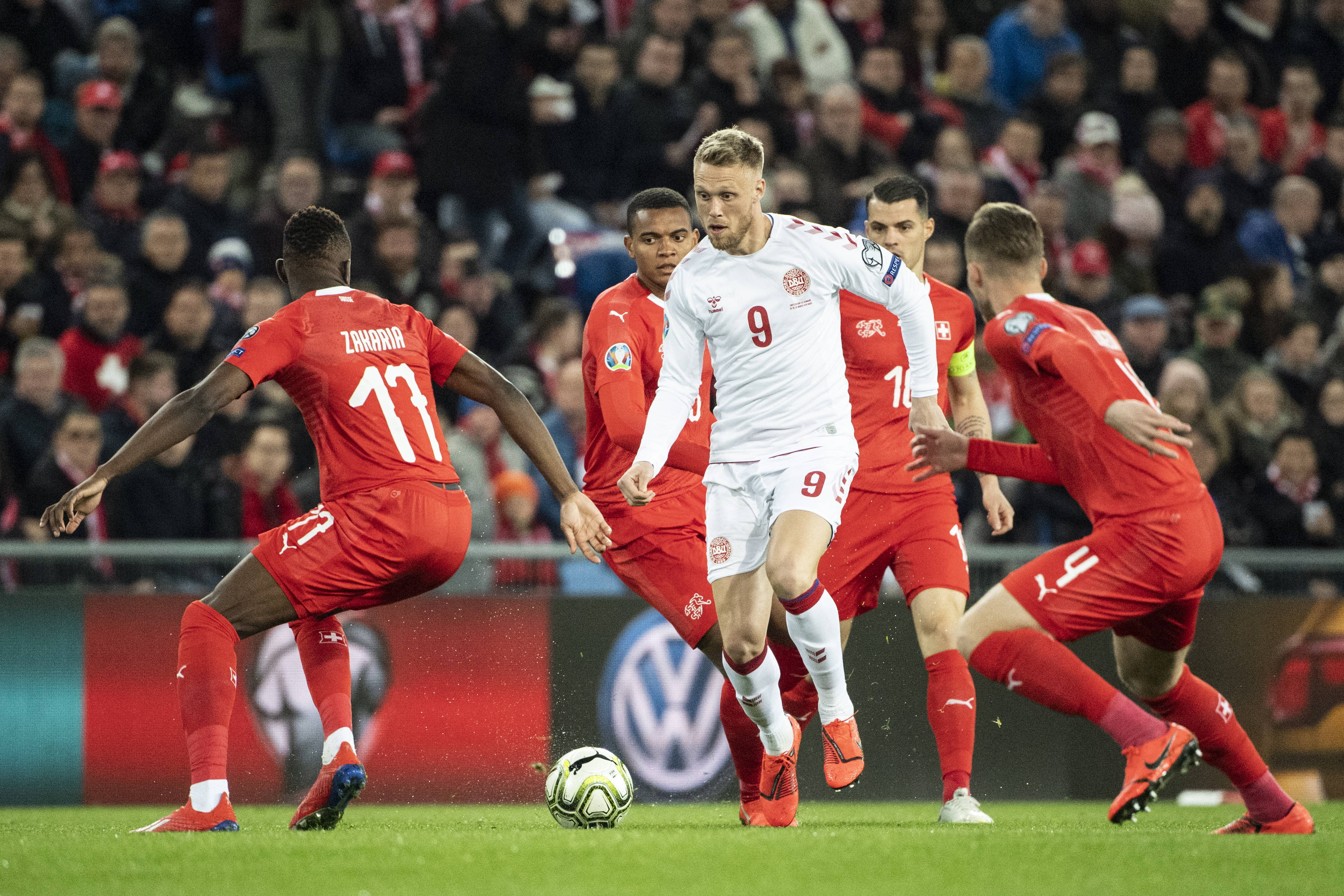 爱体育官网-欧预赛比赛全面搜罗，各队优势与劣势分析