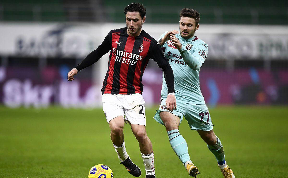 汉诺威96中场球员表现出色,赢得赞誉 汉诺威96中场球员表现出色,赢得赞誉