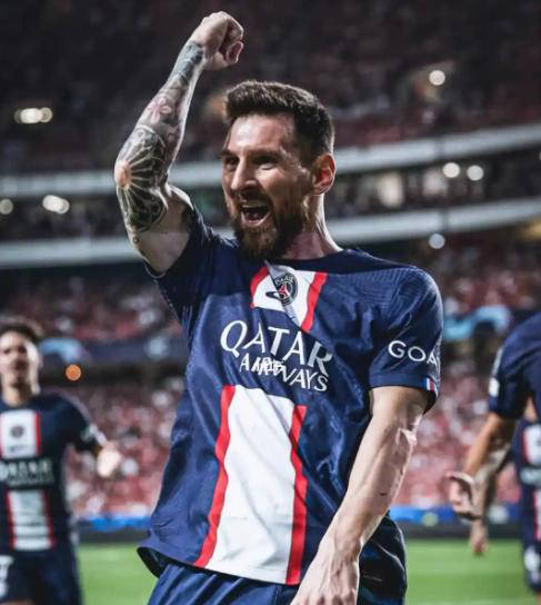 巴黎圣日尔曼压哨绝杀！梅西签字进球晋级