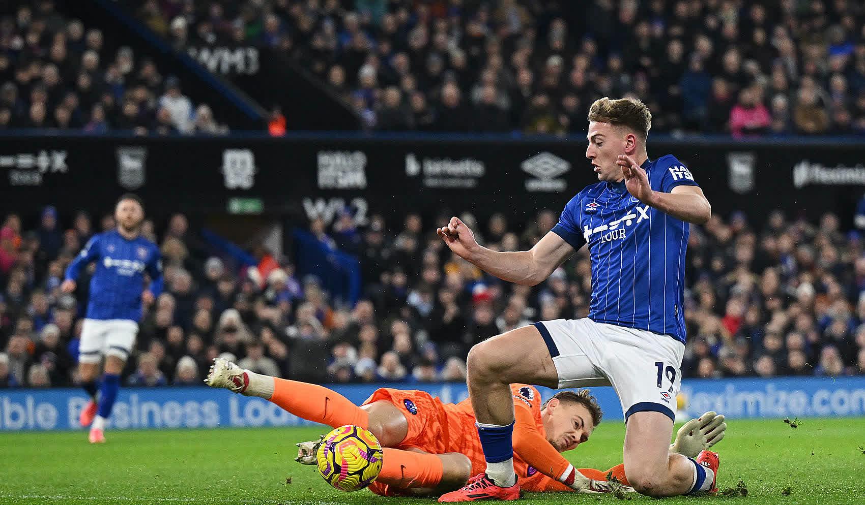 切尔西豪门状态！英超风波再掀巅峰