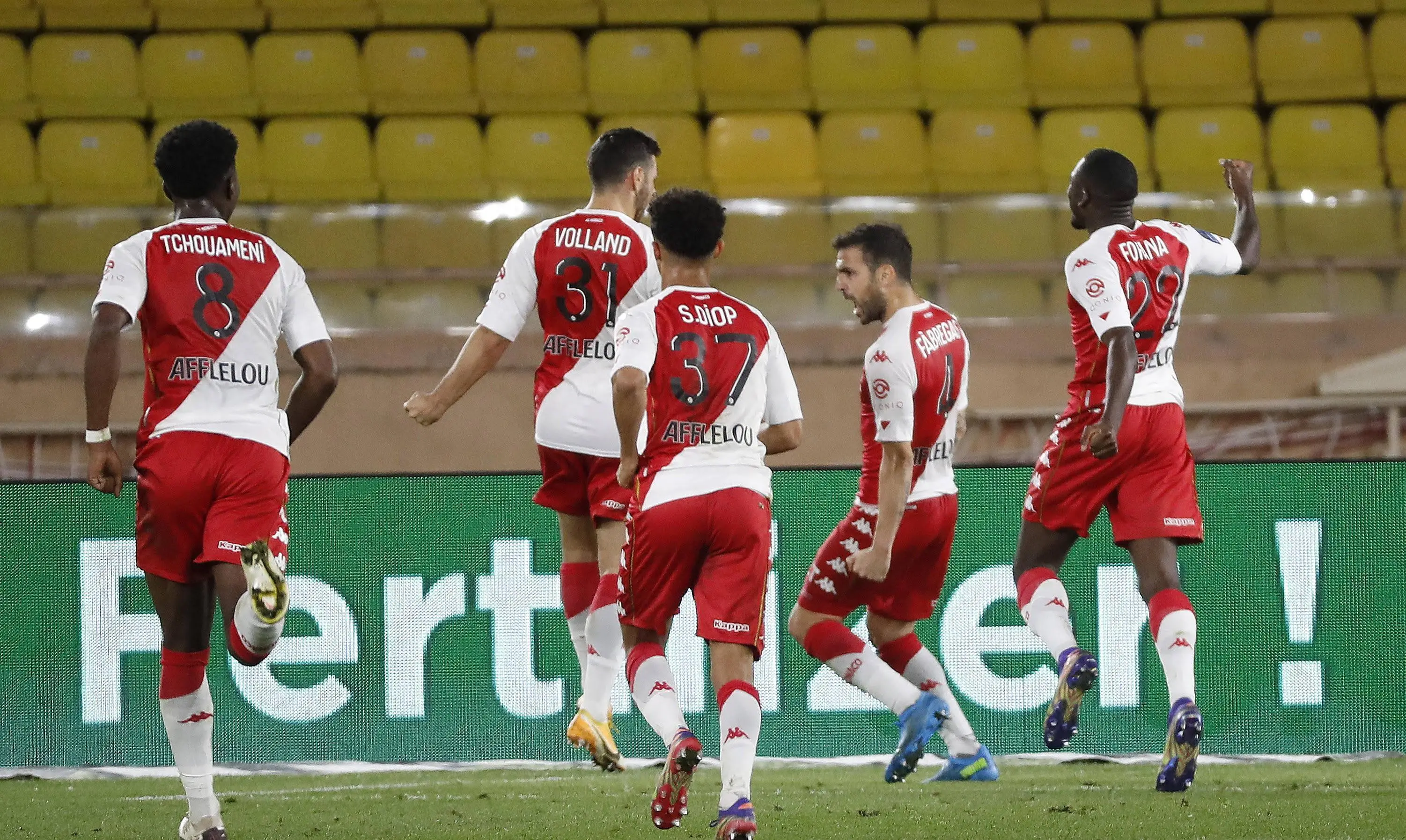 爱体育-巴黎主场横扫摩纳哥，晋级四强