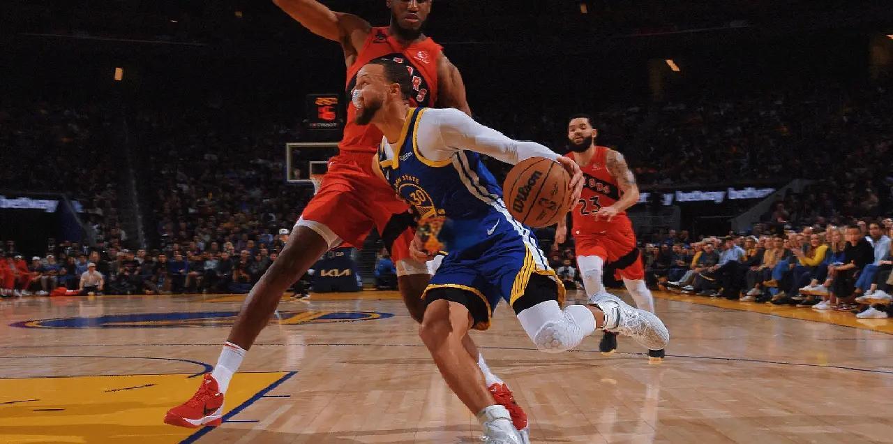 爱体育官方网站-外线手感爆棚，猛龙取得横扫勇士的胜利