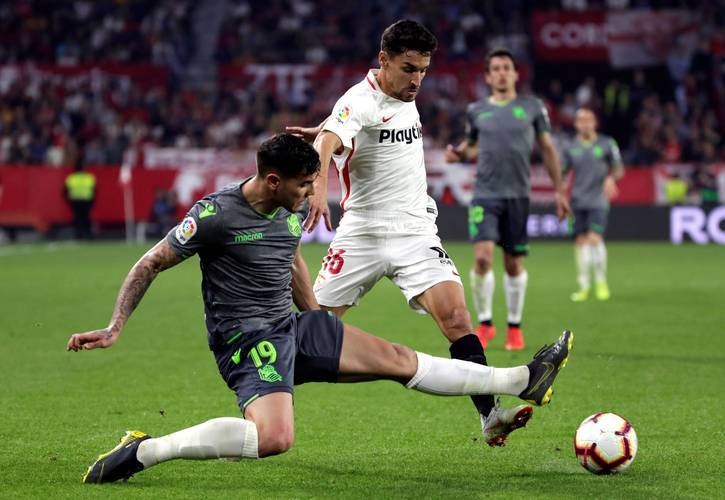 拉齐奥球员合集赛前讨论战术,备战强敌 拉齐奥球员合集赛前讨论战术,备战强敌