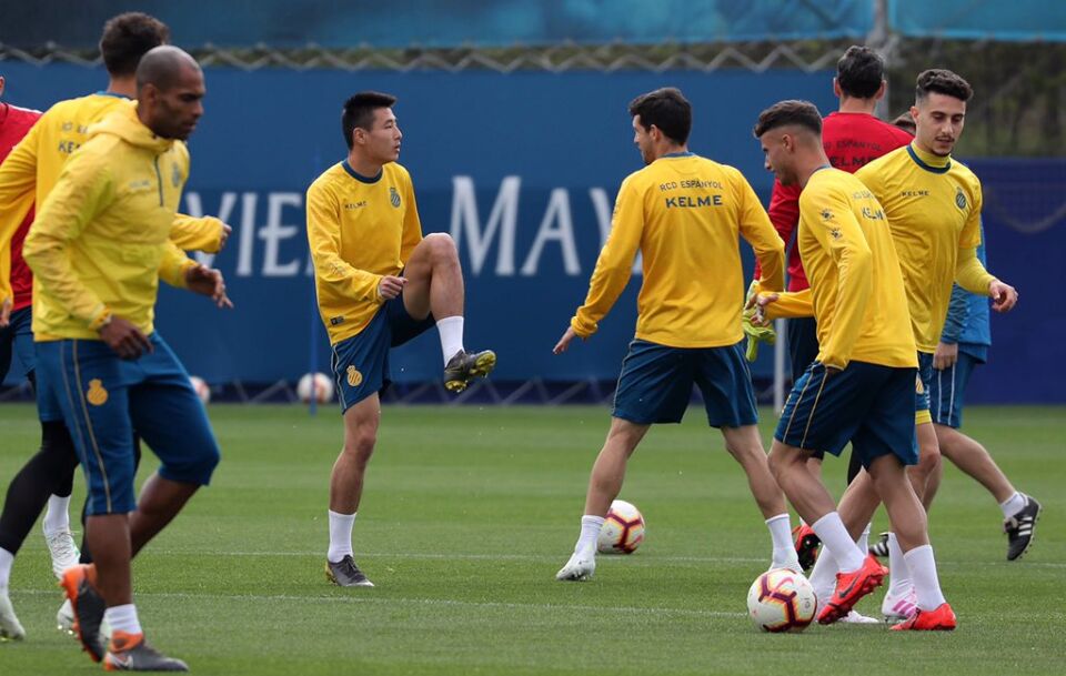 赫罗纳主场平局,斯图亚尼连场进球! 赫罗纳主场平局,斯图亚尼连场进球!